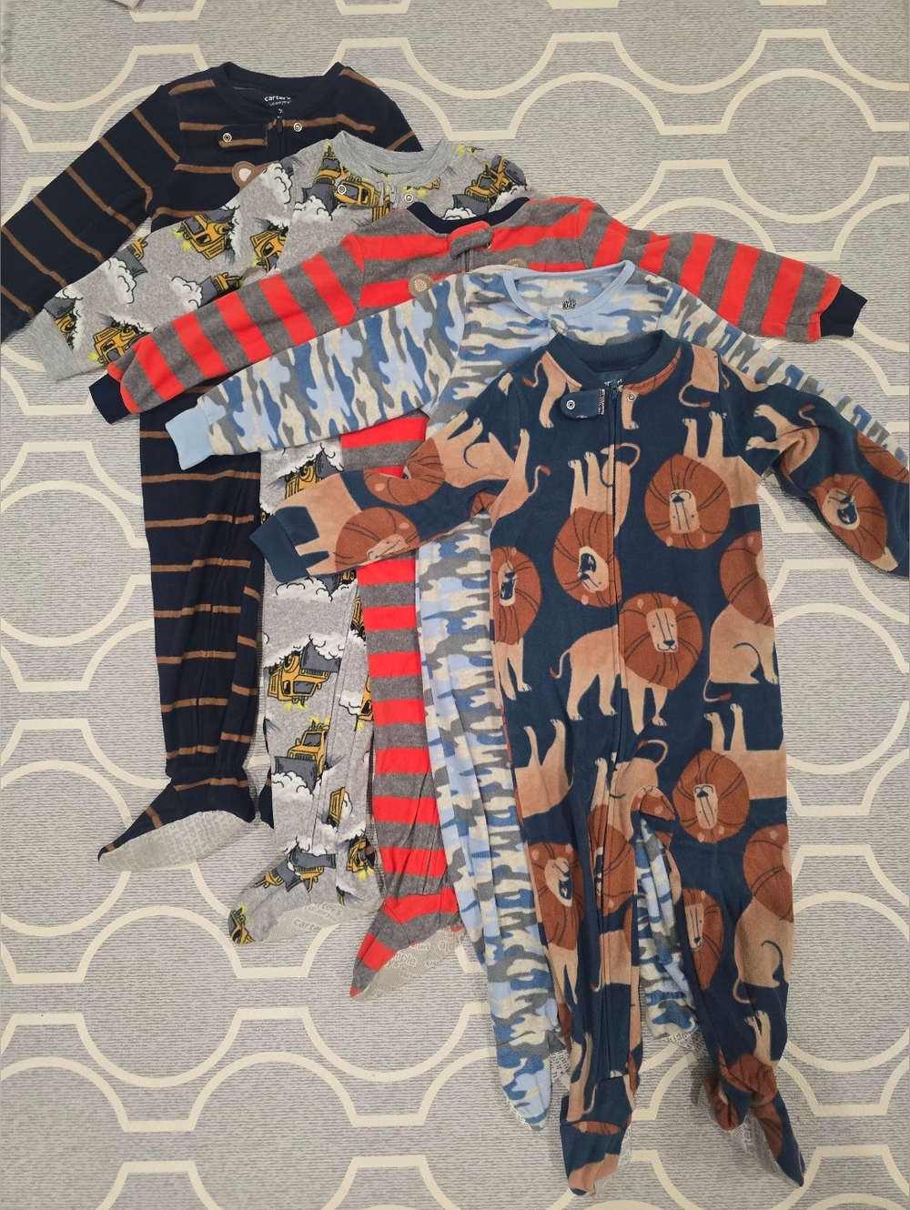 GUC Footed Fleece Pajamas Bundle